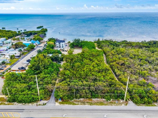 58876 Overseas Highway, MARATHON, FL 33050
