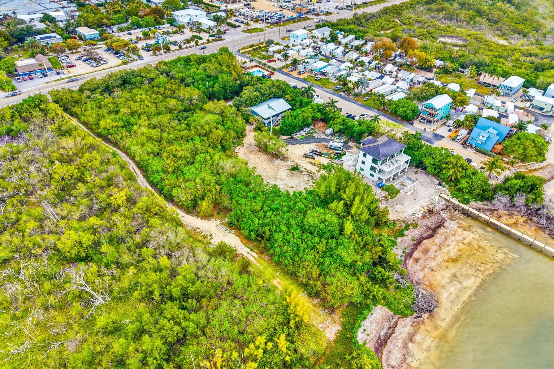 58876 Overseas Highway, Marathon, FL 33050 Photo