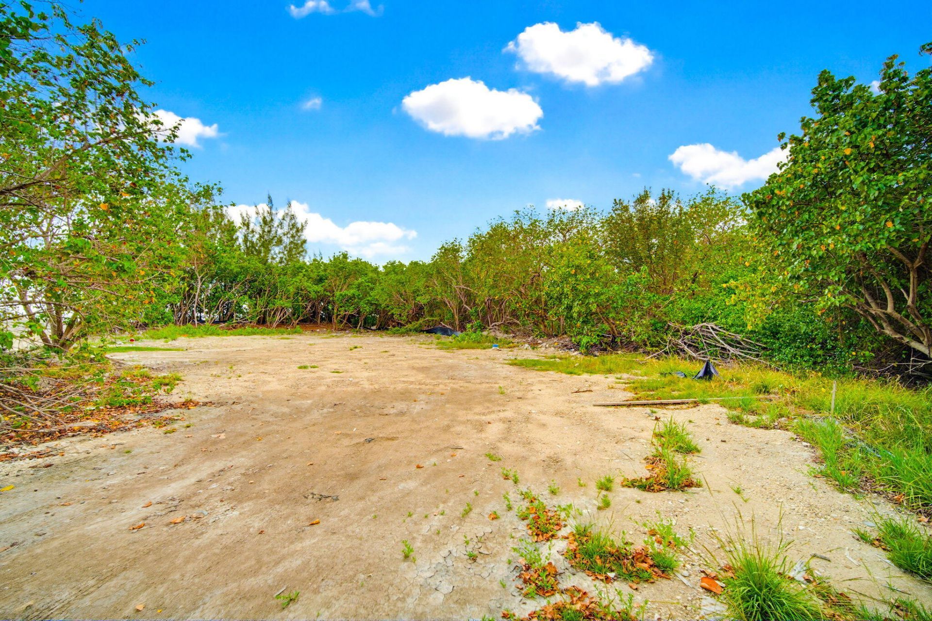 58876 Overseas Highway, Marathon, FL 33050 Photo