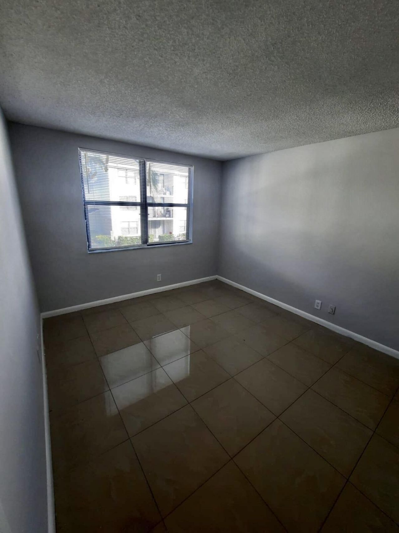 706 Executive Center Drive, Unit 28, West Palm Beach, FL 33401 Photo