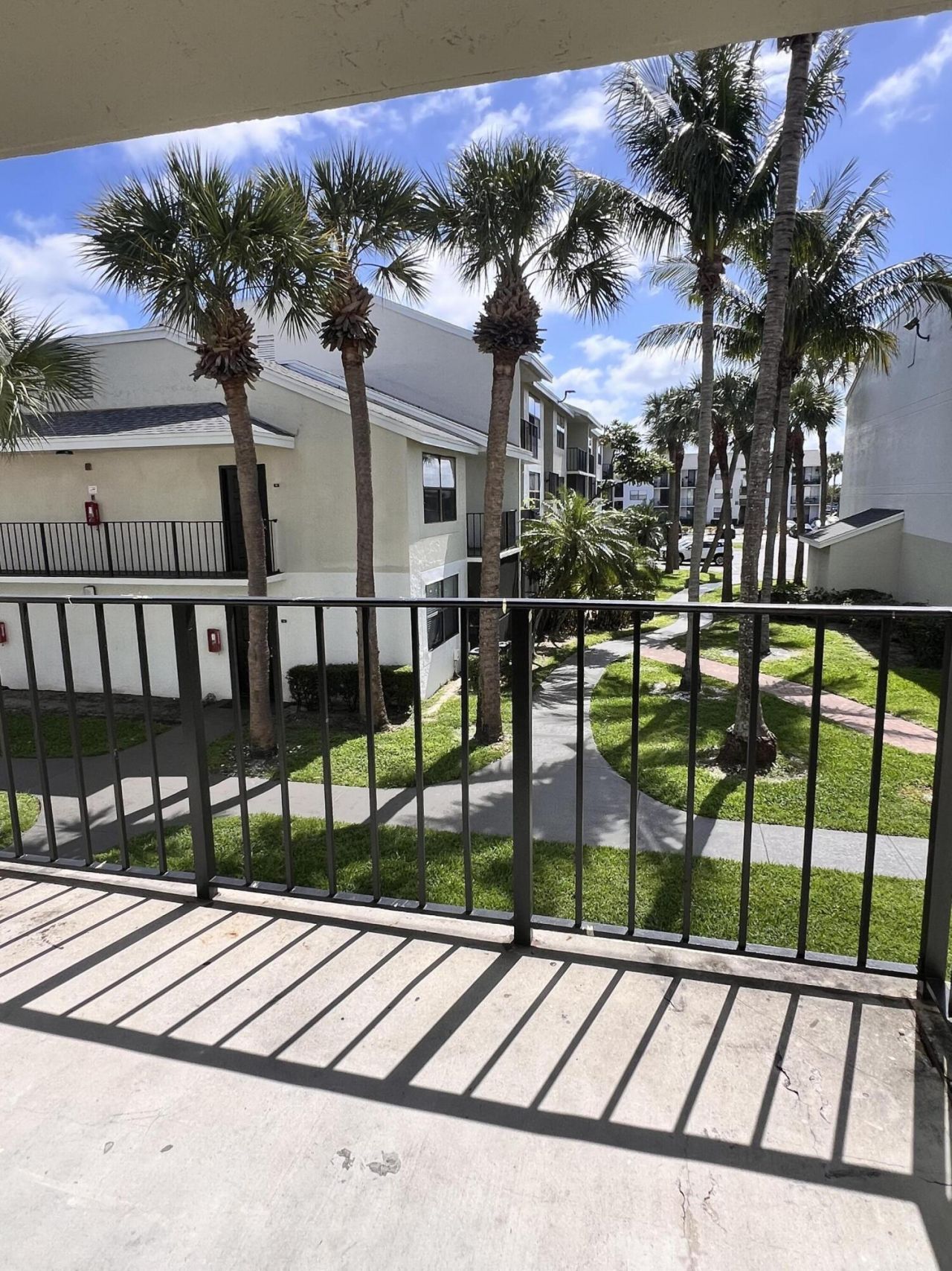 706 Executive Center Drive, Unit 28, West Palm Beach, FL 33401 Photo