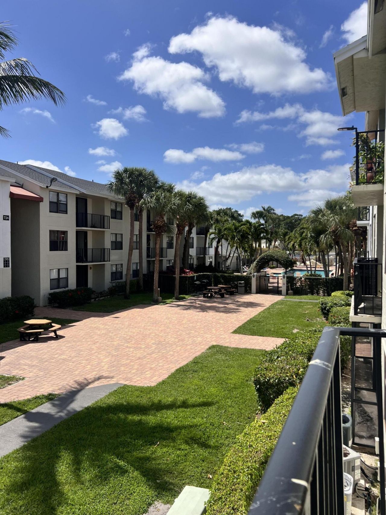 706 Executive Center Drive, Unit 28, West Palm Beach, FL 33401 Photo