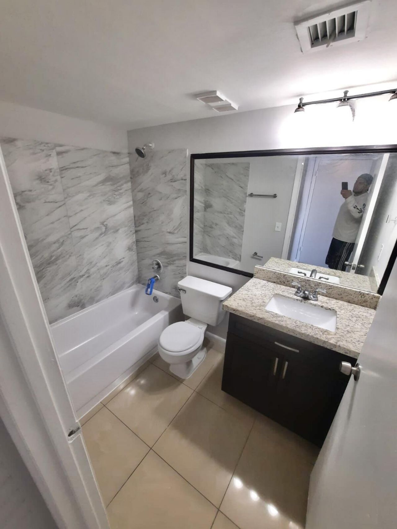 706 Executive Center Drive, Unit 28, West Palm Beach, FL 33401 Photo