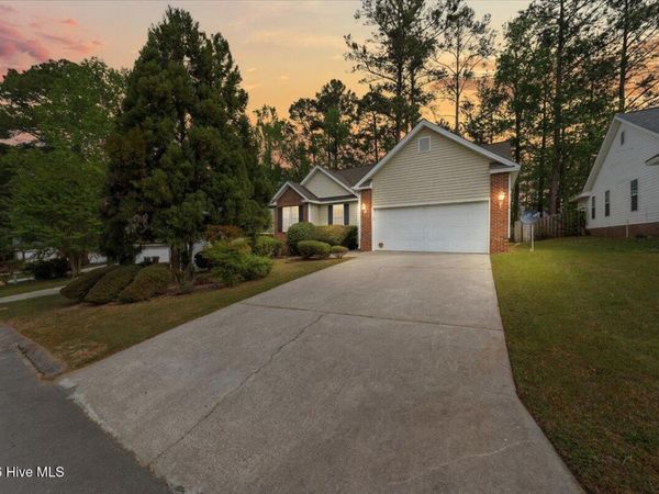 118 Kensington Way, Aberdeen, NC 28315