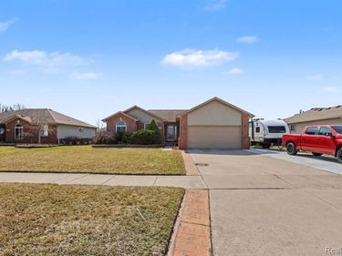 31096 Quail Run Drive, Chesterfield Twp, MI 48047