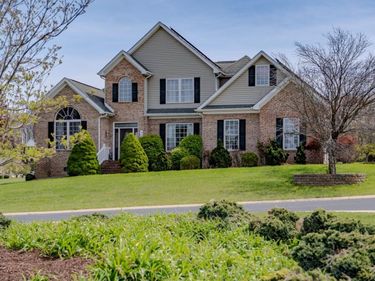 86 MEADOW GLEN DR, STAUNTON, VA 24401