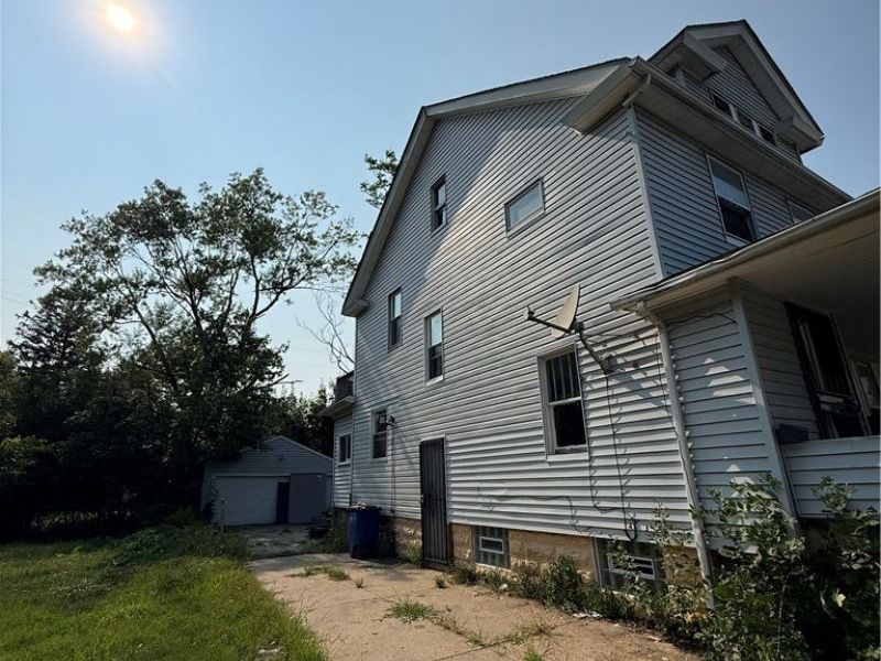 4234 E 111th Street, Cleveland, OH 44105 Photo 3
