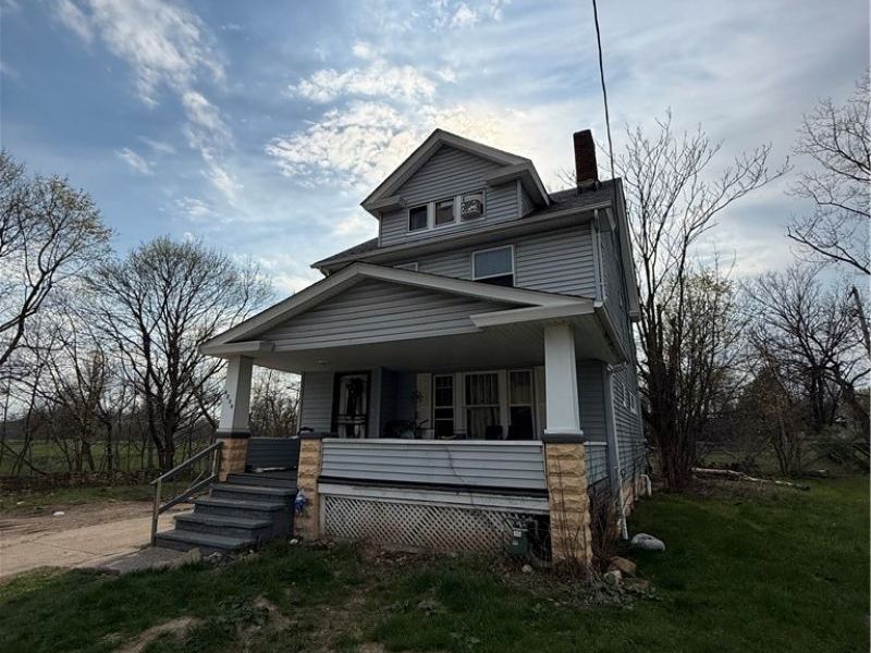 4234 E 111th Street, Cleveland, OH 44105 Photo 3