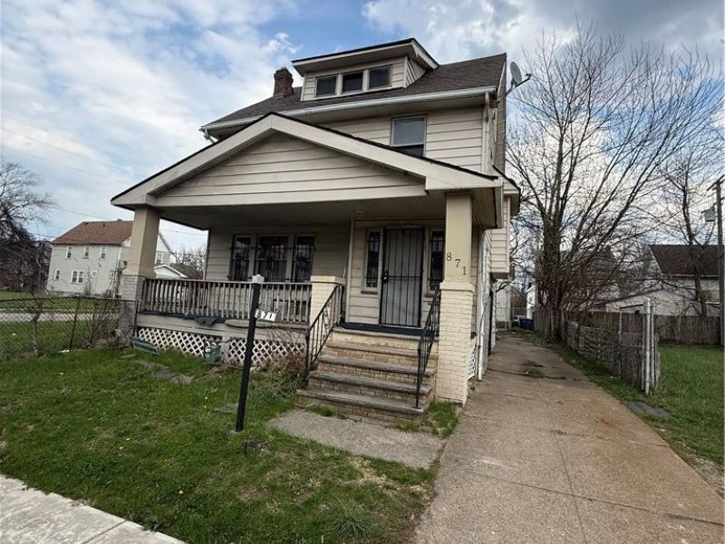871 E 129th Street, Cleveland, OH 44108 Photo 2