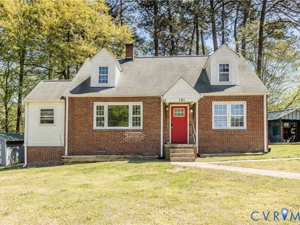 121 Lakeside Drive, Colonial Heights, VA 23834