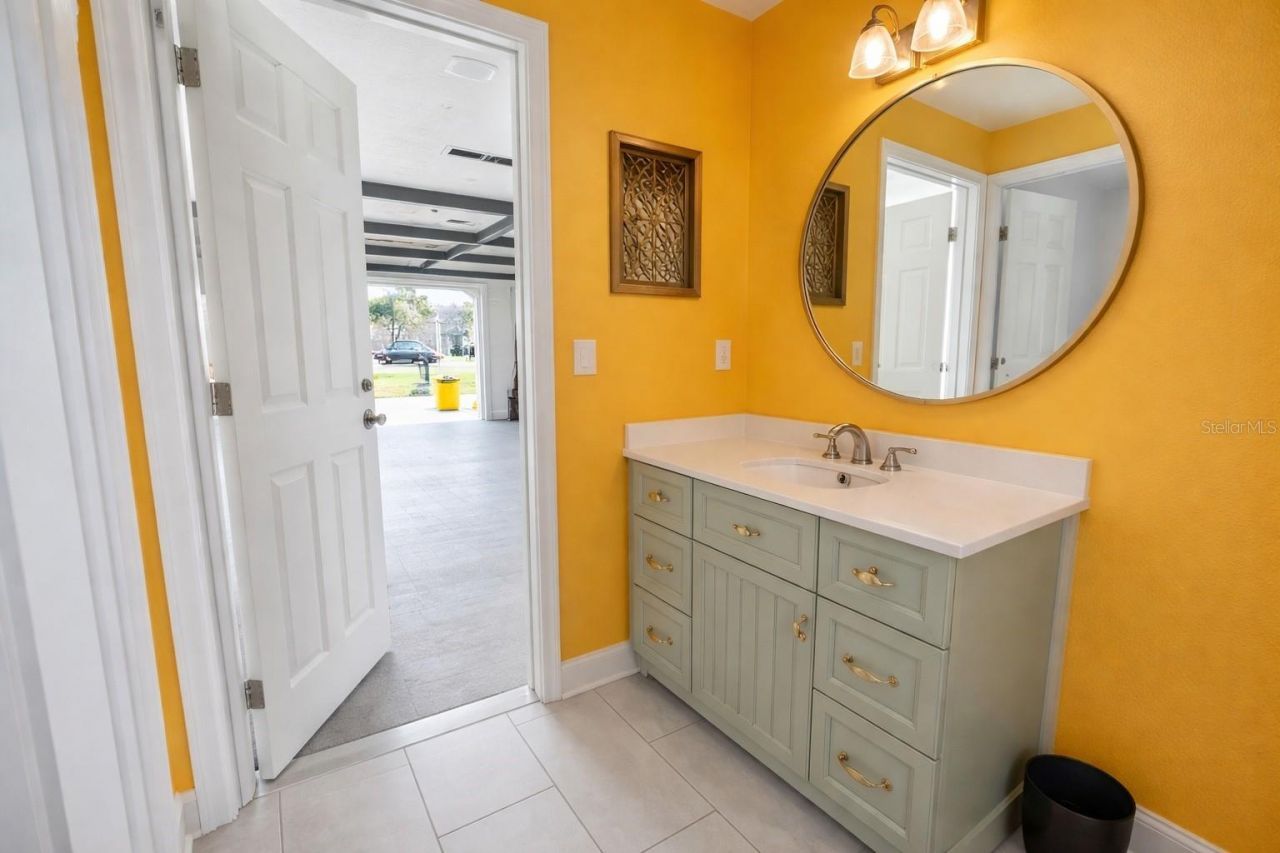 3602 Cambridge Drive W, Bradenton, FL 34205 Photo