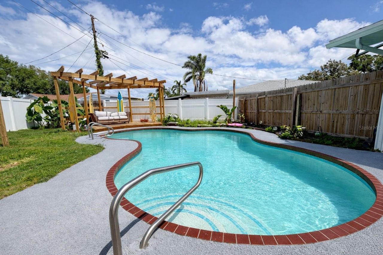 3602 Cambridge Drive W, Bradenton, FL 34205 Photo