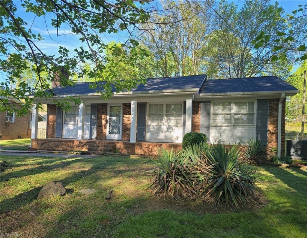 4111 Tulsa Drive, Greensboro, NC 27406 Main Photo