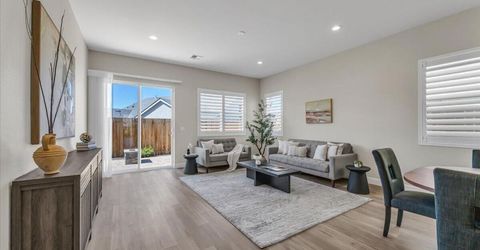 12921 Sapphire Point Drive, Reno, NV 89521 Photo