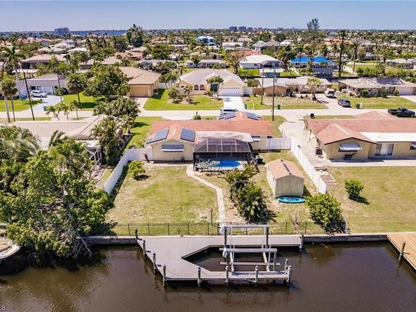 1437 Vendome CT , CAPE CORAL, FL 33904