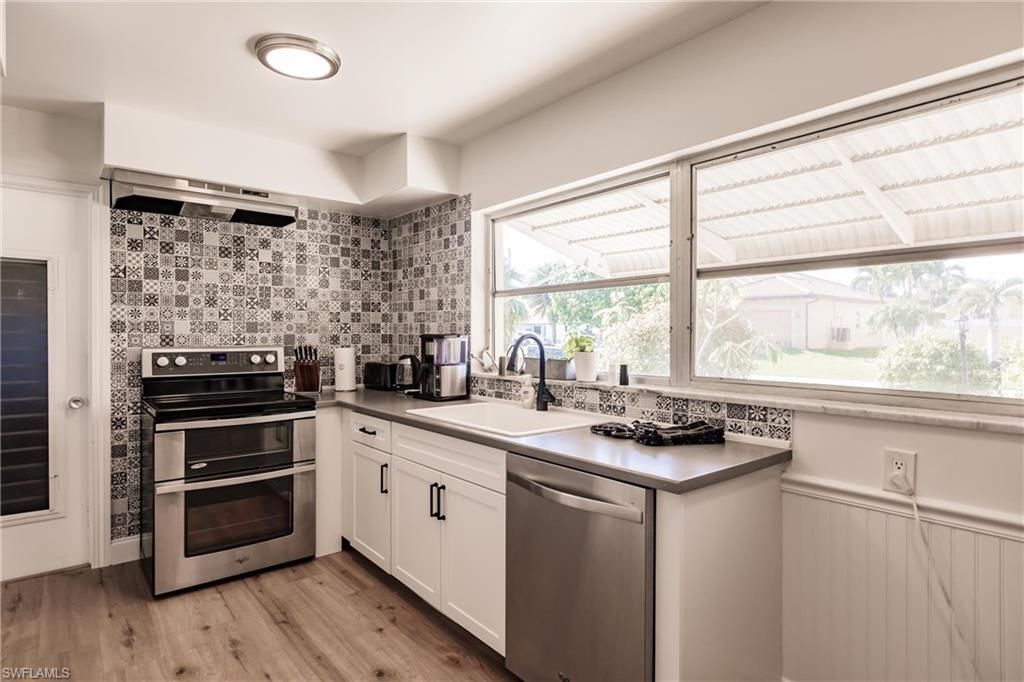 1437 Vendome Ct, Cape Coral, FL 33904 Photo