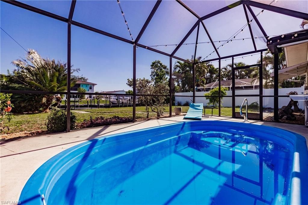 1437 Vendome Ct, Cape Coral, FL 33904 Photo