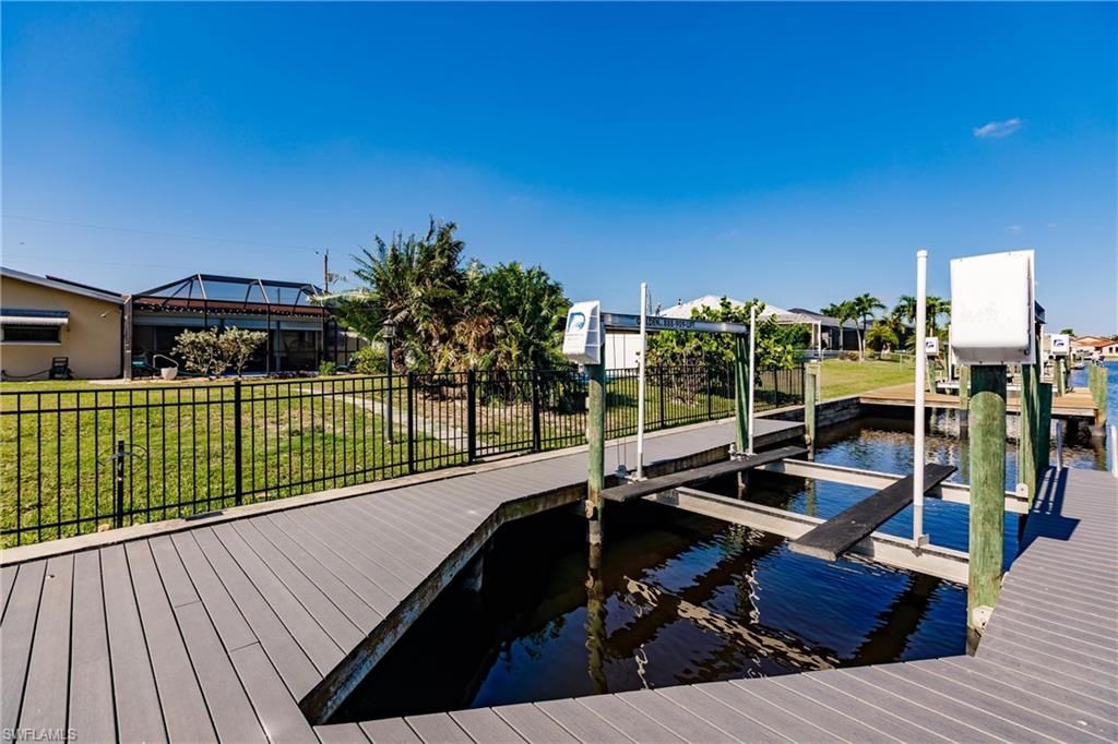 1437 Vendome Ct, Cape Coral, FL 33904 Photo