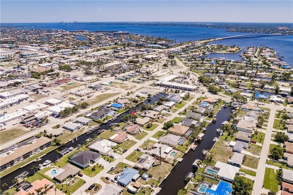 1437 Vendome Ct, Cape Coral, FL 33904 Photo