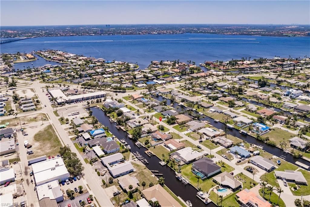 1437 Vendome Ct, Cape Coral, FL 33904 Photo