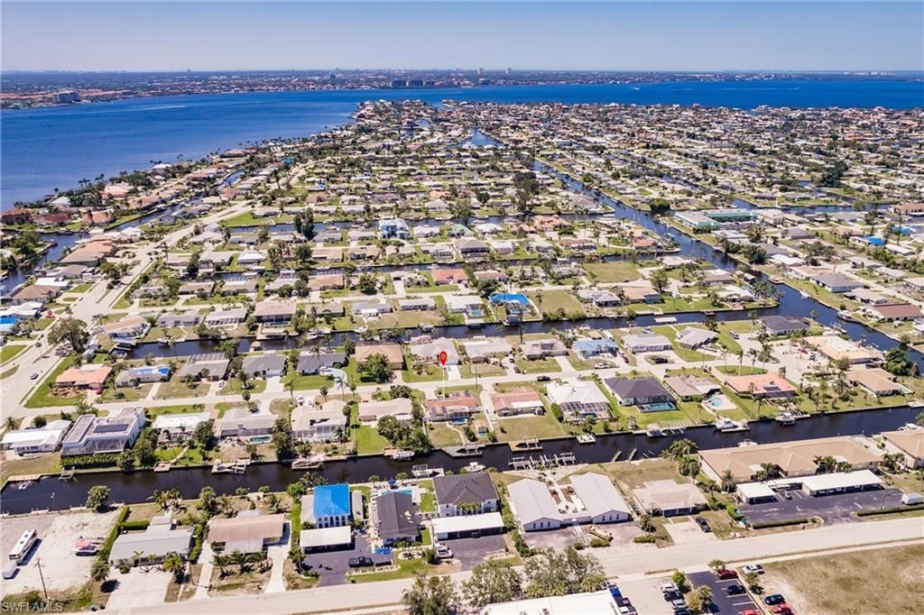 1437 Vendome Ct, Cape Coral, FL 33904 Photo