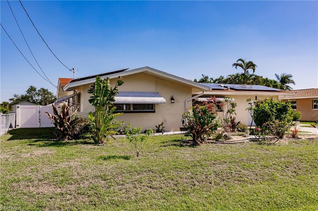 1437 Vendome Ct, Cape Coral, FL 33904 Photo