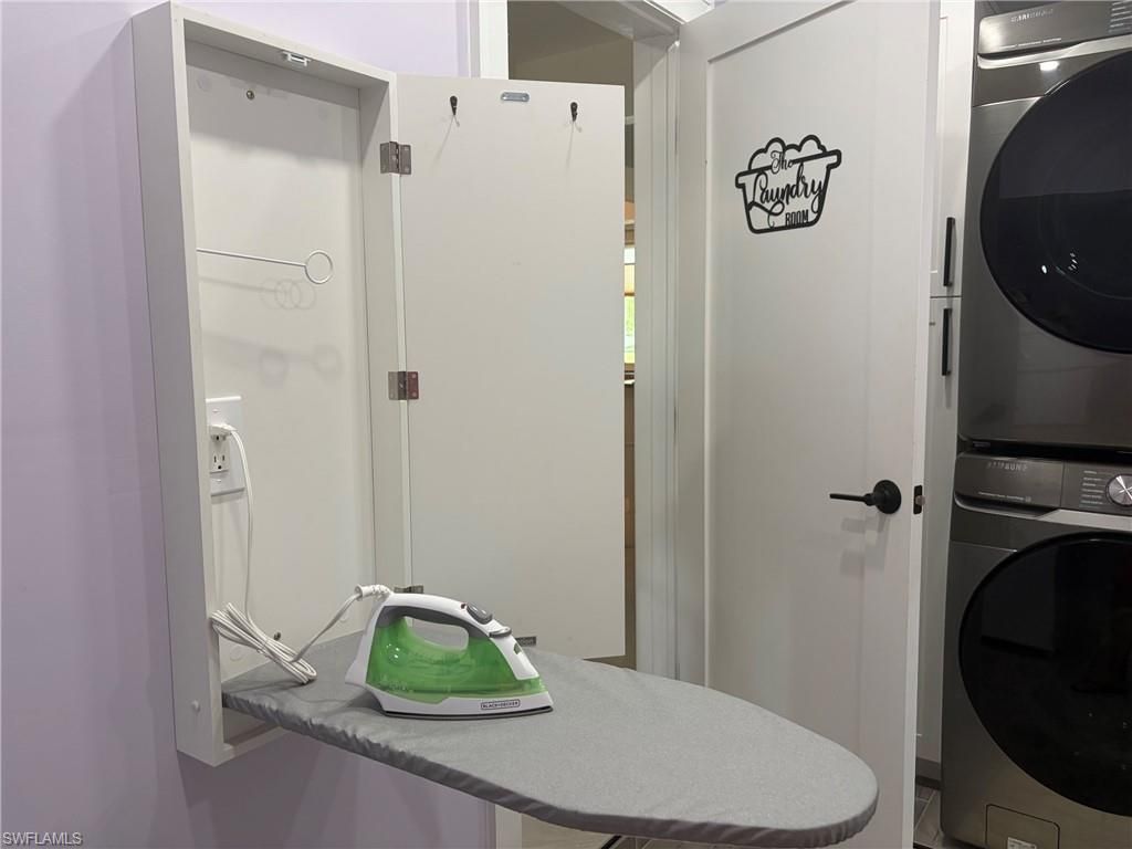 1412 SE 11th Pl, Cape Coral, FL 33990 Photo