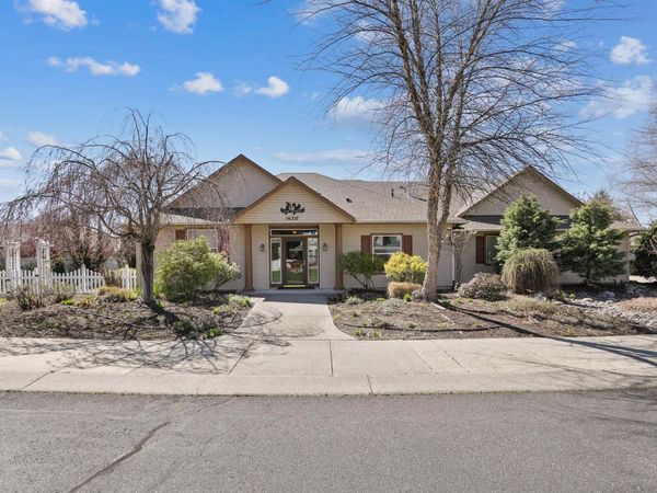 16317 N McKinnon Ln, Colbert, WA 99005