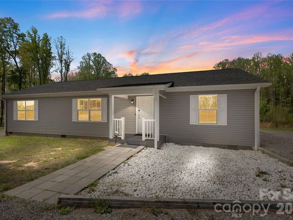 1118 Bethesda Road, Statesville, NC 28677