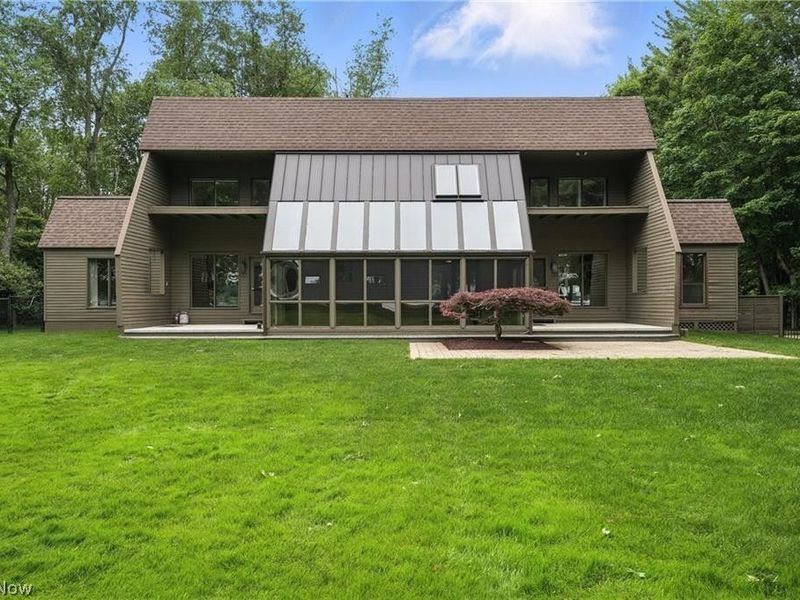 263 E Pine Lake Road, North Lima, OH 44452 Photo 2