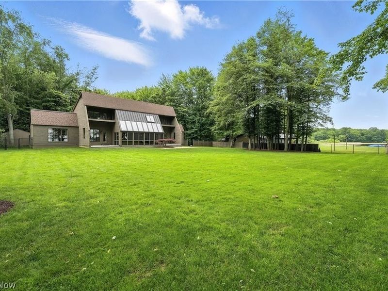 263 E Pine Lake Road, North Lima, OH 44452 Photo 3