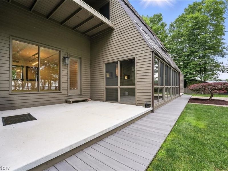 263 E Pine Lake Road, North Lima, OH 44452 Photo 4