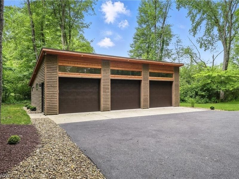 263 E Pine Lake Road, North Lima, OH 44452 Photo 43