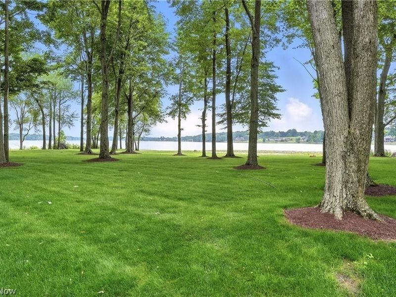 263 E Pine Lake Road, North Lima, OH 44452 Photo 7