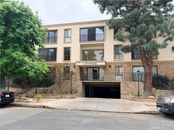 15344 Weddington Street, Unit 306, Sherman Oaks, CA 91411
