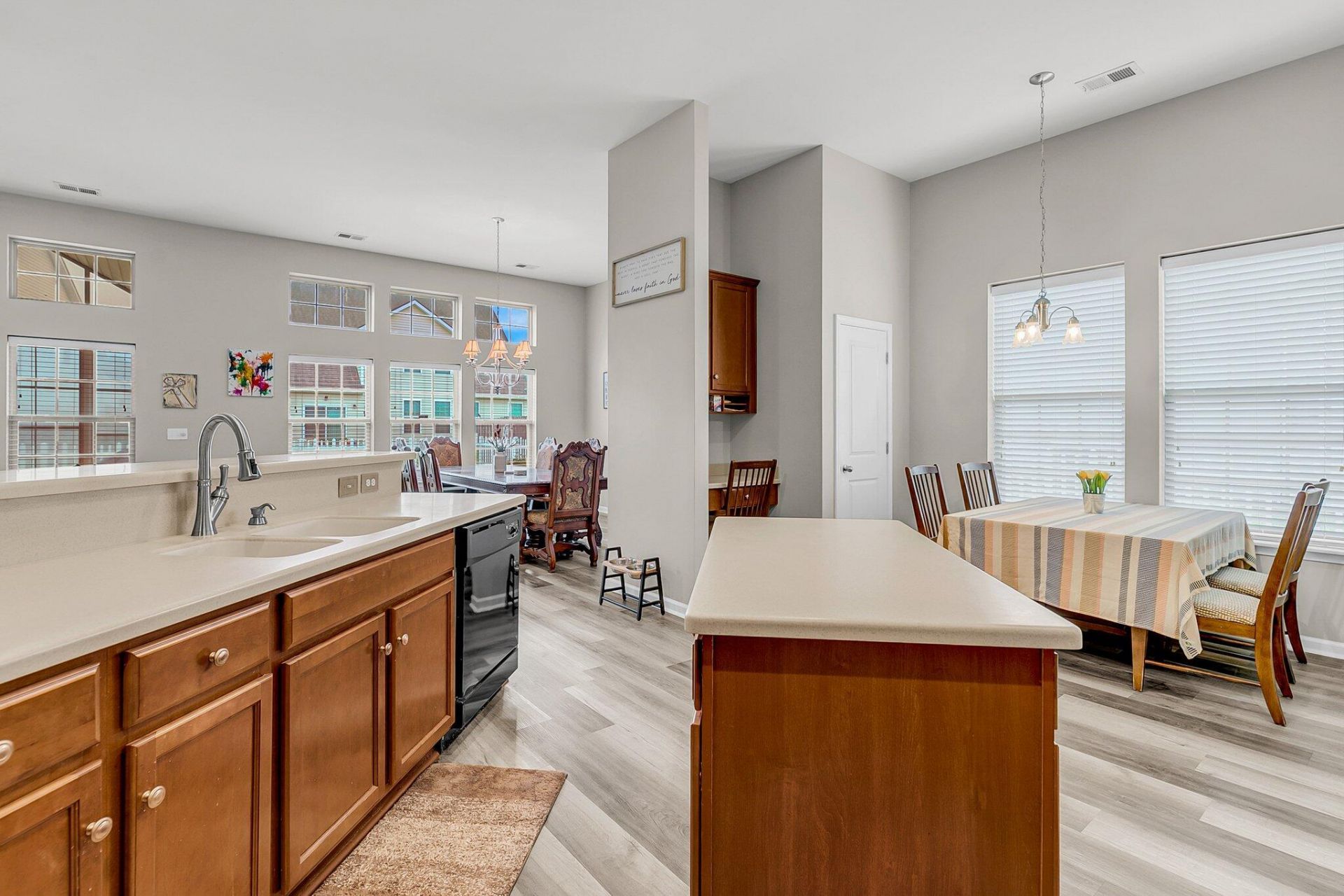 193 Cypress Forest Drive Photo 9