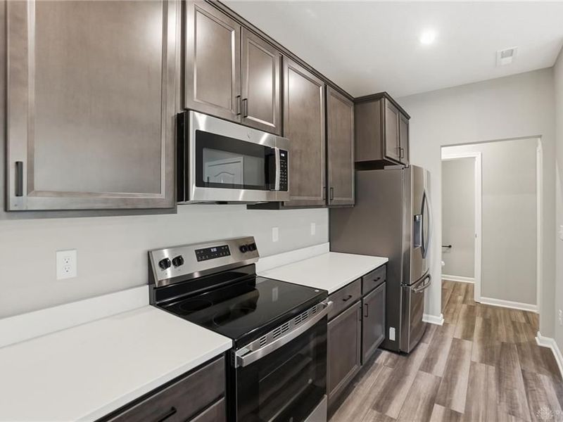 710 Deerhurst Drive, Vandalia, OH 45377 Photo 12