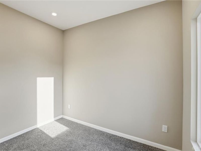 710 Deerhurst Drive, Vandalia, OH 45377 Photo 5