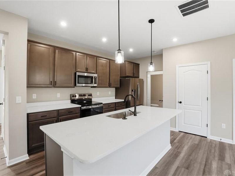 710 Deerhurst Drive, Vandalia, OH 45377 Photo 9