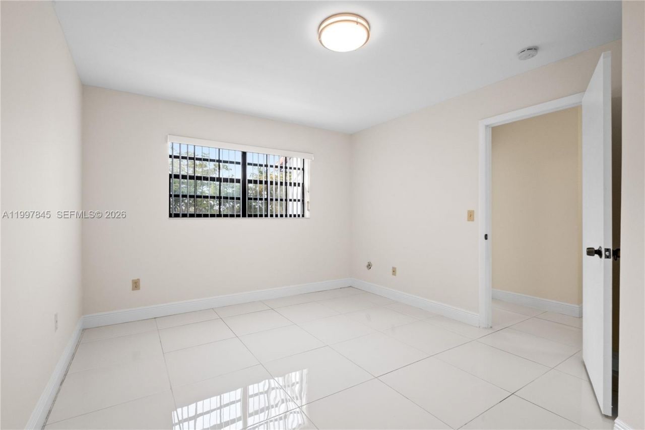 6211 SW 138th Ct, Unit B, Miami, FL 33183 Photo