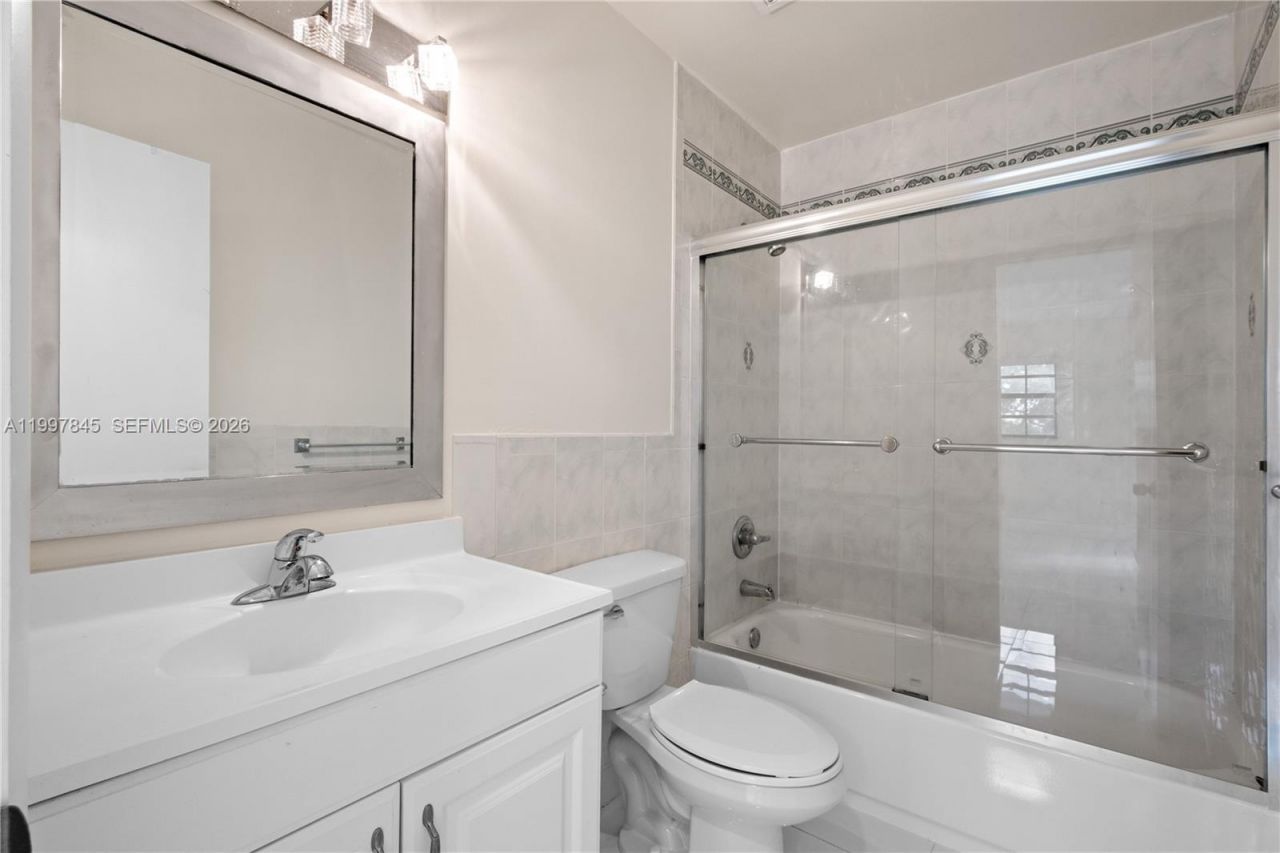 6211 SW 138th Ct, Unit B, Miami, FL 33183 Photo