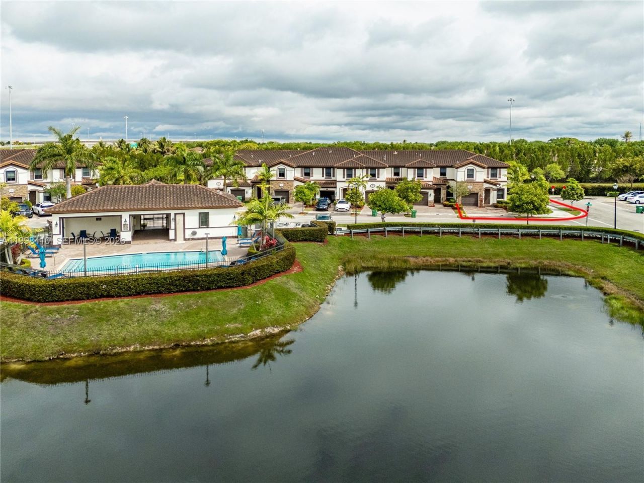 8903 NW 184th Ter, Miami Lakes, FL 33018 Photo