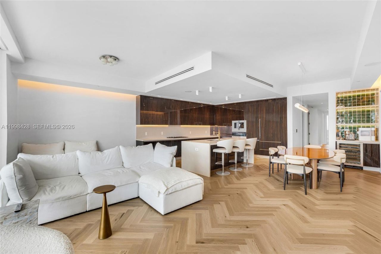 3300 NE 188th St, Unit 812, Aventura, FL 33180 Photo