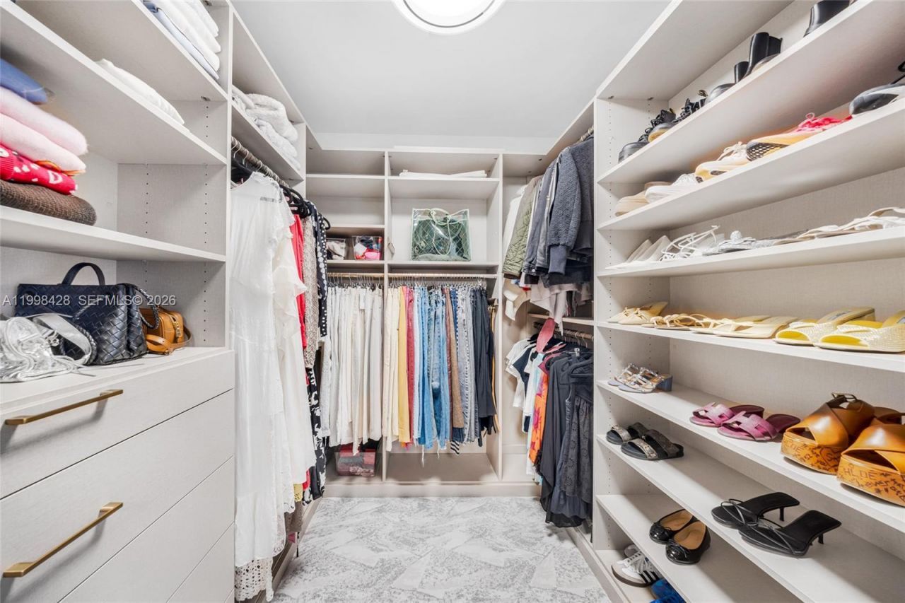 3300 NE 188th St, Unit 812, Aventura, FL 33180 Photo