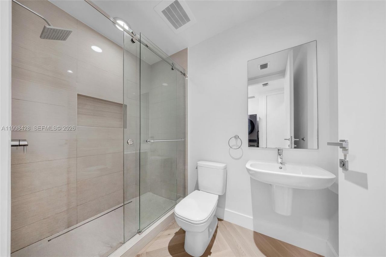 3300 NE 188th St, Unit 812, Aventura, FL 33180 Photo