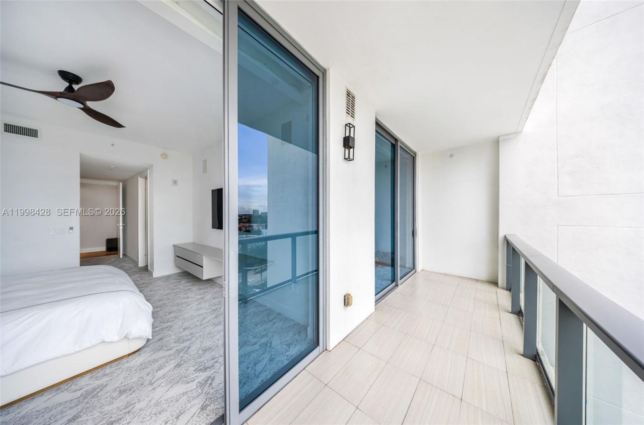 3300 NE 188th St, Unit 812, Aventura, FL 33180 Photo