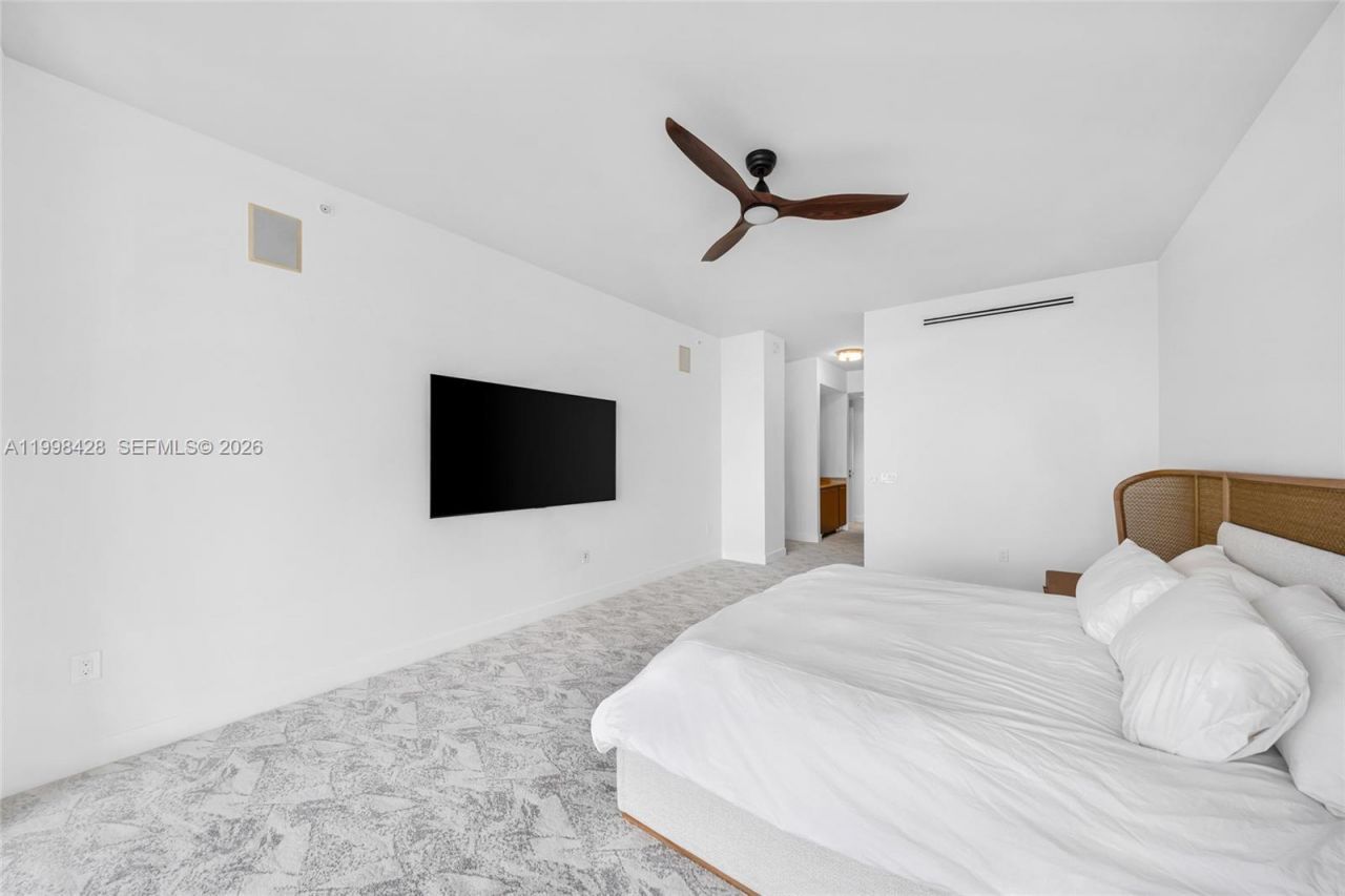 3300 NE 188th St, Unit 812, Aventura, FL 33180 Photo