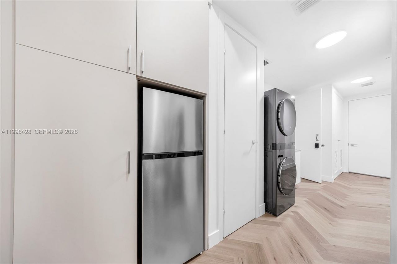 3300 NE 188th St, Unit 812, Aventura, FL 33180 Photo