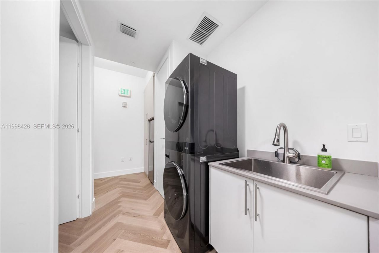 3300 NE 188th St, Unit 812, Aventura, FL 33180 Photo