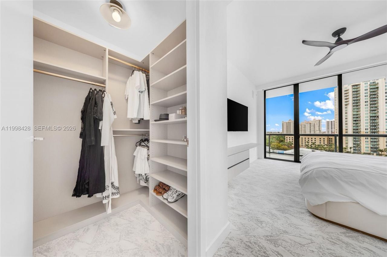 3300 NE 188th St, Unit 812, Aventura, FL 33180 Photo